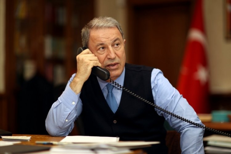 Bakan Akar, Alman mevkidaşı ile telefonla g&ouml;r&uuml;şt&uuml;