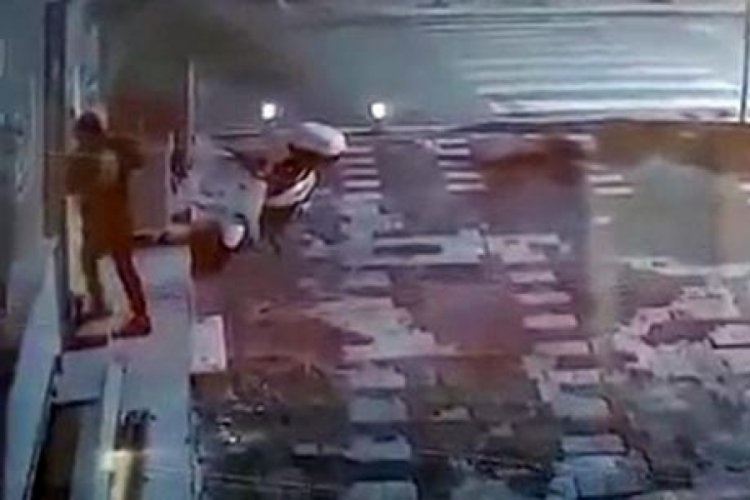 Sakarya'da markete giren hırsızı ne kamera ne de alarm durdurabildi!