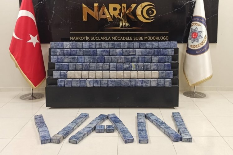 Van'da uyuşturucu operasyonu! 81 kilo eroin ele ge&ccedil;irildi