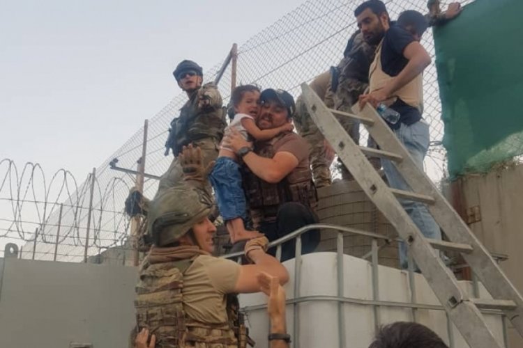 Afganistan'daki 5 sağlık &ccedil;alışanını T&uuml;rk g&uuml;venlik g&uuml;&ccedil;leri kurtardı