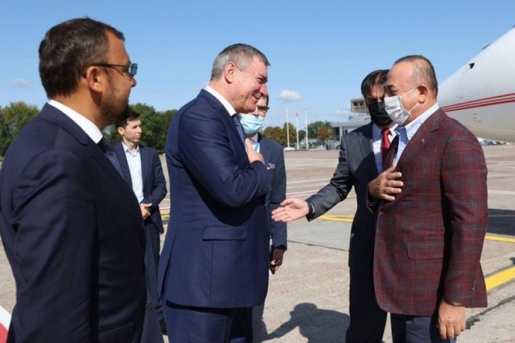 Dışişleri Bakanı Çavuşoğlu, Kiev'e gitti