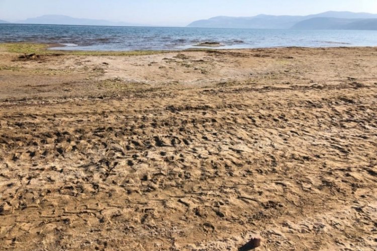 Isparta Eğirdir G&ouml;l&uuml;'nde &ccedil;ekilme 50 metreyi aştı