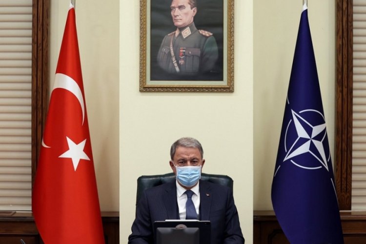 Hulusi Akar: Savunma ve g&uuml;venlik konularında bazı şeylerin konuşulmadan anlaşılması lazım