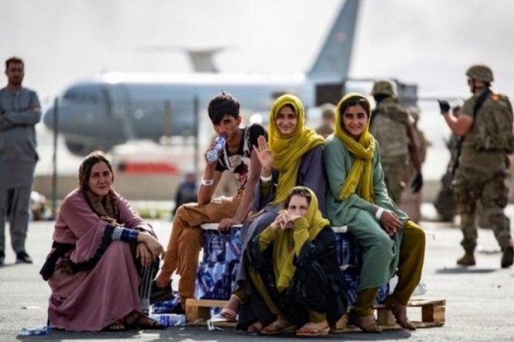 Afganistan'da halk temel gıda maddelerine erişimde g&uuml;&ccedil;l&uuml;k &ccedil;ekiyor