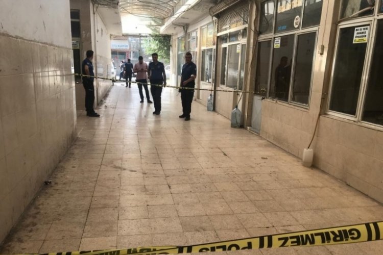 Boşanma kavgasında 3 kişi yaralandı