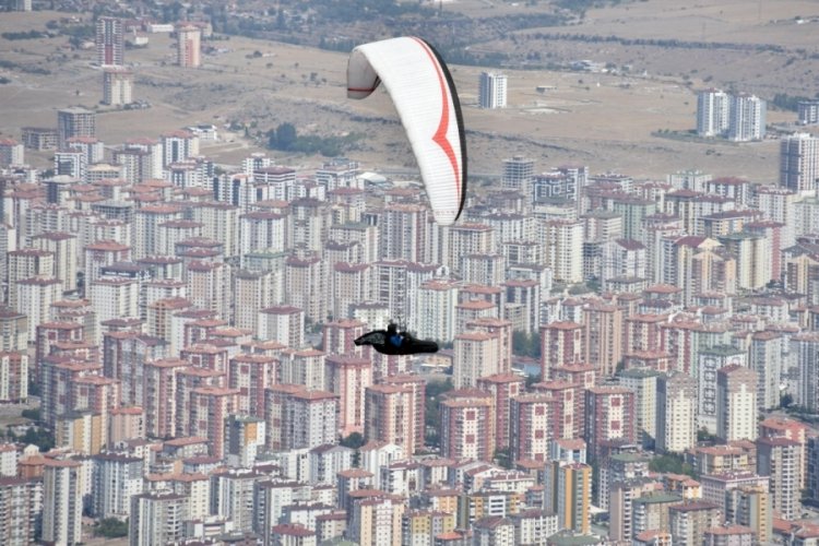 12'nci Ali Dağı Yama&ccedil; Paraş&uuml;t&uuml; Mesafe yarışması Kayseri'de başladı