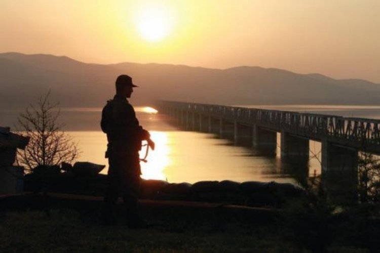 Yunanistan'a ka&ccedil;maya &ccedil;alışan yakalanan 3 FET&Ouml; ş&uuml;phelisi yakalandı