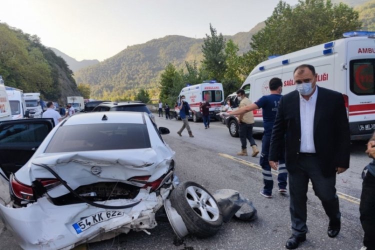 Sakarya'da zincirleme kaza: 12 yaralı