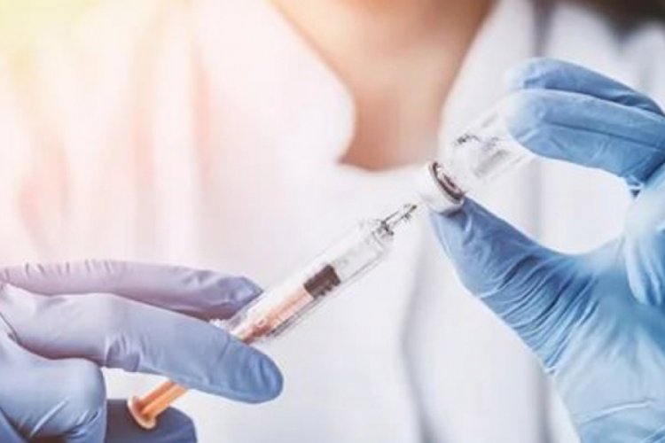 "İki doz Koronavirüs aşısının koruyuculuğu altı ay sonra azalıyor"
