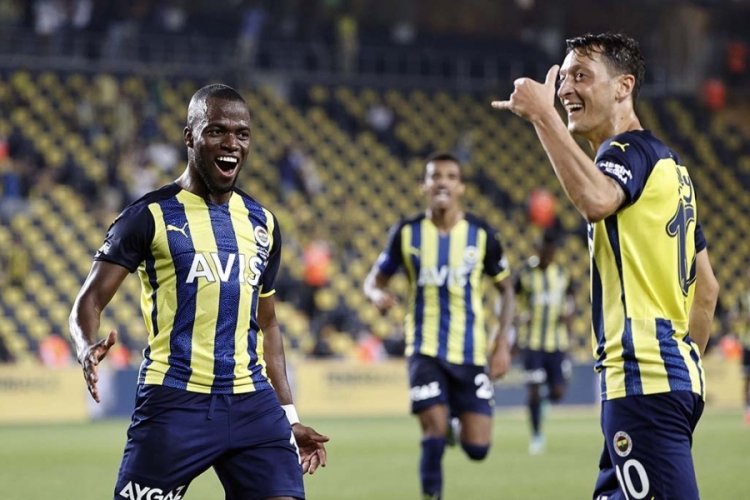Fenerbahçeli ekip Helsinki'ye ulaştı