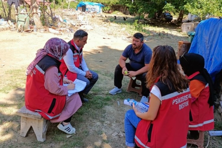 Yangın ve sel b&ouml;lgelerindeki binlerce kişiye psikososyal destek