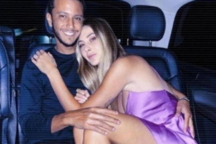 Mohammed Alsaloussi-Şeyma Subaşı &ccedil;ifti tatil d&ouml;n&uuml;ş&uuml; g&ouml;r&uuml;nt&uuml;lendi
