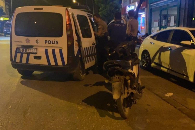 Bursa'da alkoll&uuml; s&uuml;r&uuml;c&uuml;n&uuml;n motosikleti &ccedil;alıntı &ccedil;ıktı