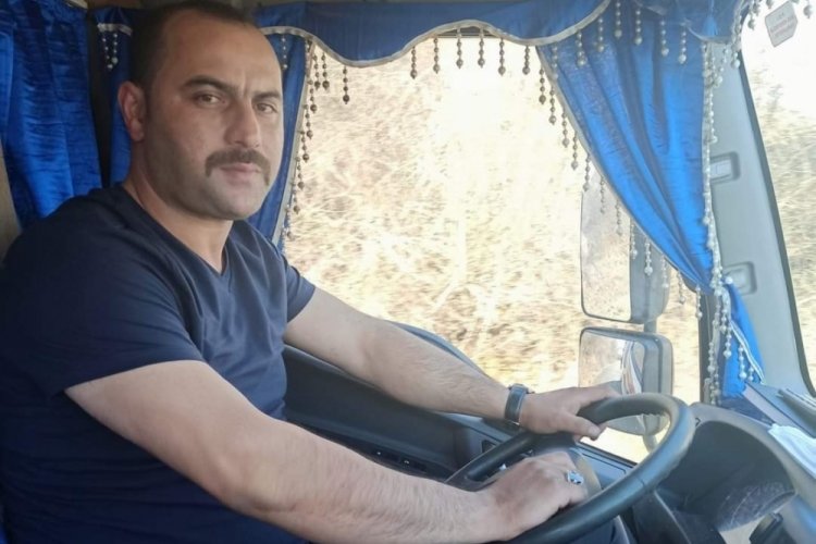 Babası tarafından t&uuml;fekle &ouml;ld&uuml;r&uuml;ld&uuml;!