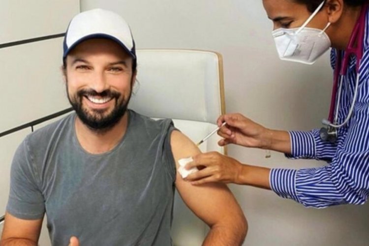 Megastar Tarkan koronavir&uuml;s aşısı oldu!