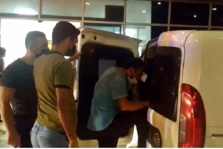 Kına gecesi kanlı bitti: Damat ve annesi bı&ccedil;aklandı