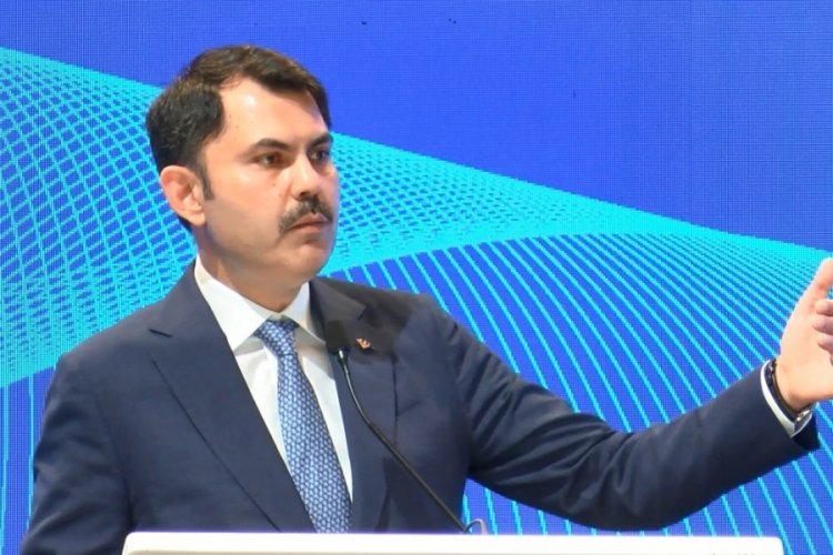 Bakan Kurum, Akdeniz'deki petrol sızıntısıyla ilgili a&ccedil;ıklama yaptı