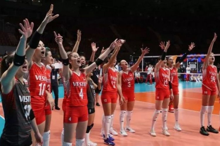 "Filenin Sultanları" Avrupa Şampiyonası'nda final i&ccedil;in sahaya &ccedil;ıkıyor