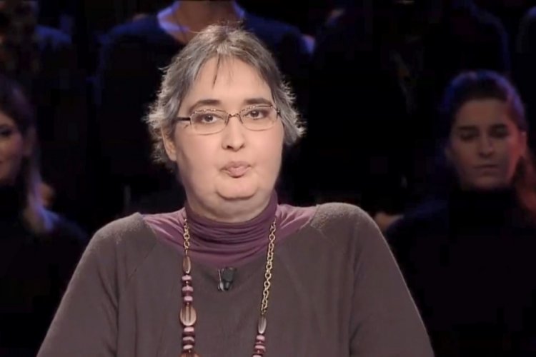 Televizyon programında hastalığını a&ccedil;ıklamıştı: Başak Bozan son yolculuğuna uğurlandı