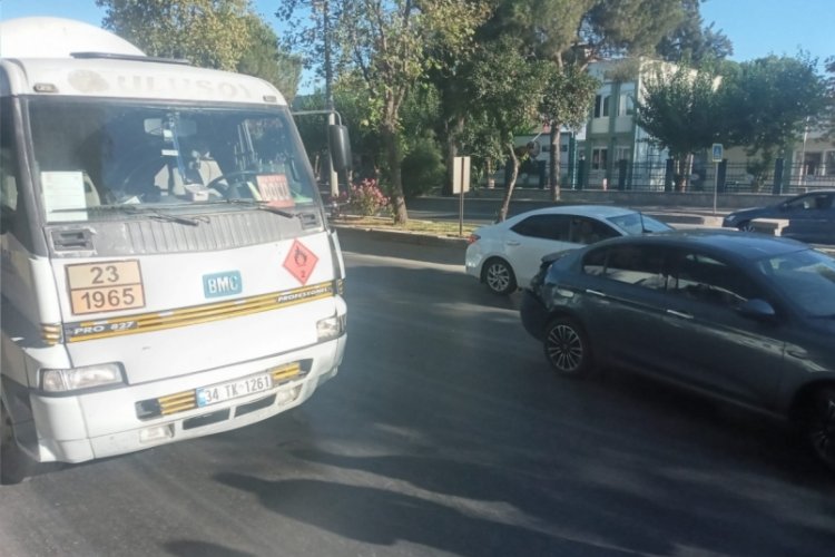 Aydın'da yakıt tankeri ile otomobil çarpıştı