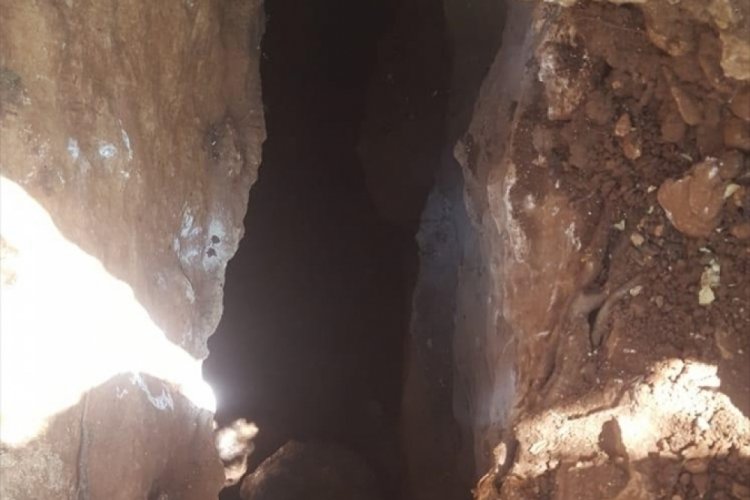 Foseptik çukuru kazarken Orta Çağ'a ait tüneline rastladı