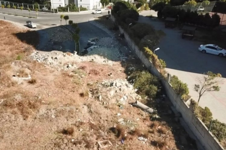 İstanbul'da skandal olay! Yola d&ouml;k&uuml;p ka&ccedil;tılar