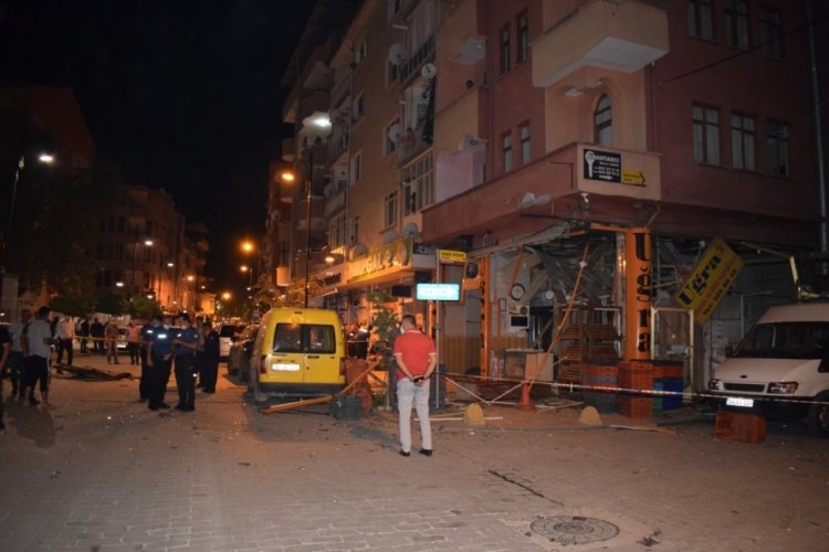 Malatya'da korkun&ccedil; patlama! Bomba zannettiler