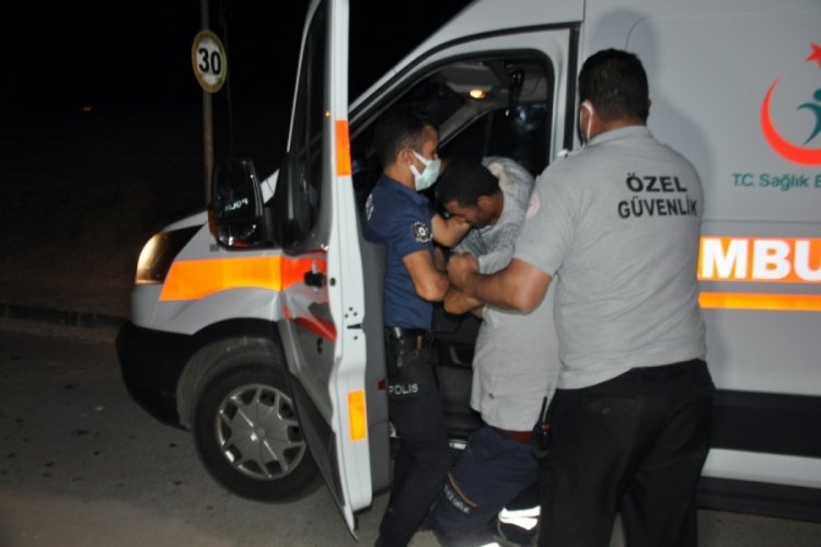 Tedavi i&ccedil;in geldiği hastanede ambulansı ka&ccedil;ırdı!
