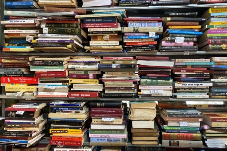 Bursa'da sahaf&ccedil;ılık unutuldu mu? (&Ouml;ZEL HABER)