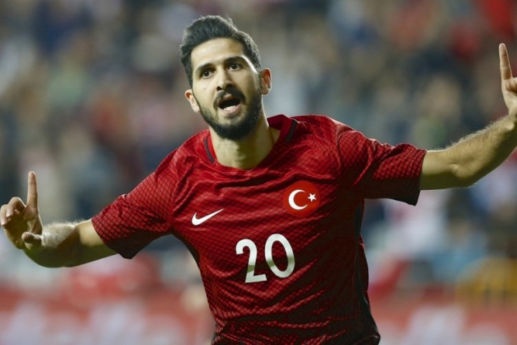 Galatasaray'dan eski oyuncusu Emre Akbaba, yeniden Alanyaspor'da!