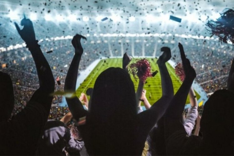 UEFA, deplasmanda seyirci yasağını kaldırdı