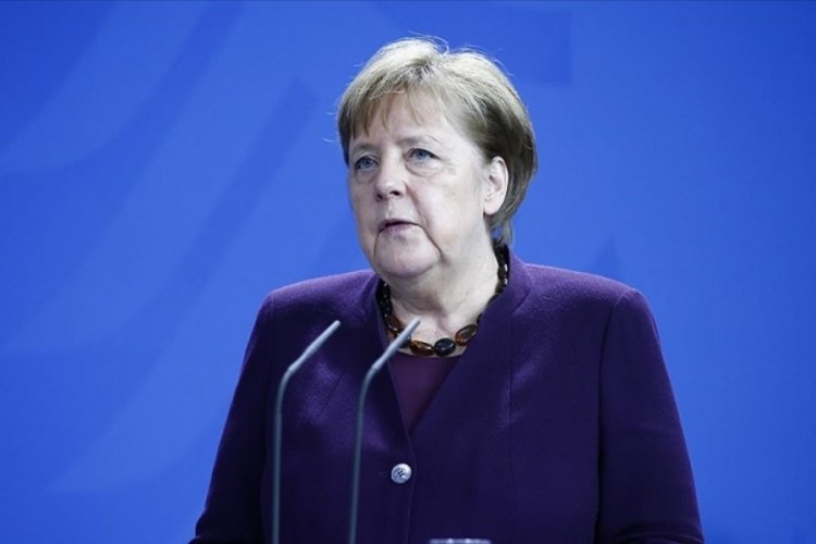 Almanya Başbakanı Merkel'den 'aşı olun' çağrısı