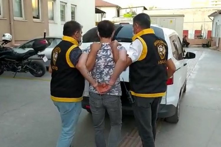 Yanından ge&ccedil;tiği 22 aracın lastiğini kesti!