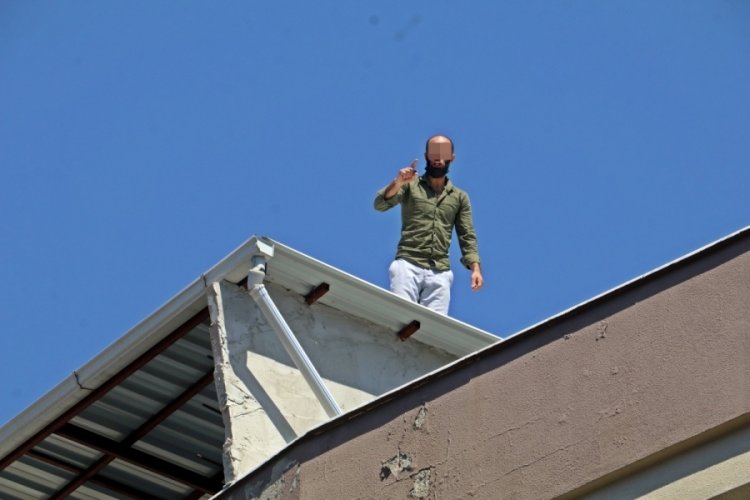 Temaslı adam intihara kalkıştı! Polise 7 saat zor anlar yaşattı