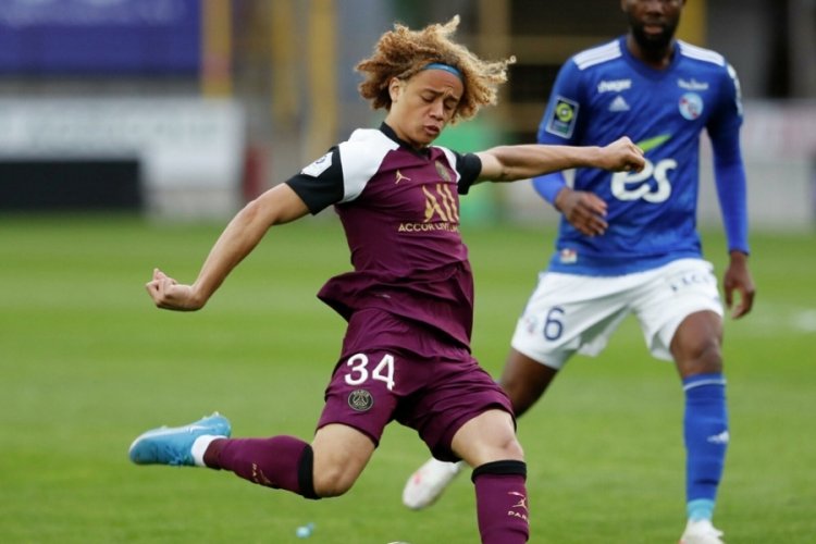 Hollanda'da ilgin&ccedil; olay: Otele kadın misafir &ccedil;ağıran 5 U19 futbolcusu kadro dışı kaldı