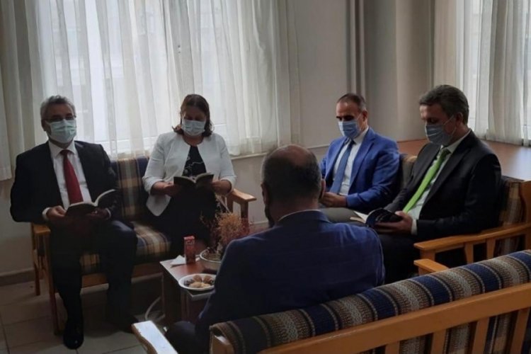 Bursa'da okuma yazma g&uuml;n&uuml; &ccedil;eşitli etkinliklerle kutlandı