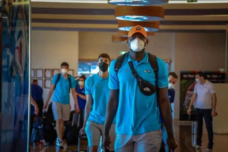 TOFAŞ Basketbol Takımı Antalya'ya gitti