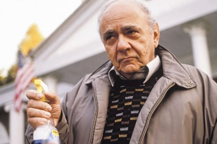 Emmy ödüllü oyuncu Michael Constantine yaşamını yitirdi