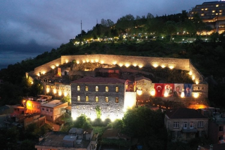 Trabzon'da Kızlar Manastırı bu akşam ziyarete a&ccedil;ıldı