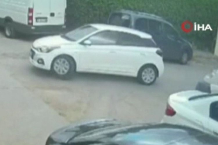 K&ouml;peği ezdi, hi&ccedil;bir şey olmamış gibi yoluna devam etti