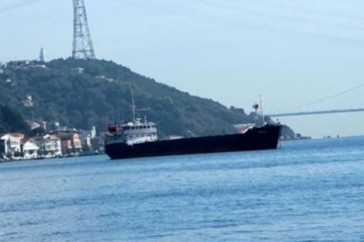 İstanbul Boğazı'nda yük gemisi arızalandı