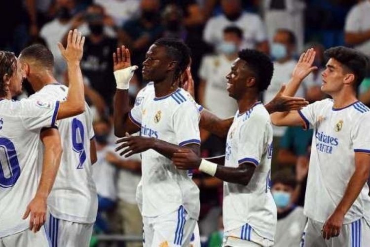 Real Madrid, Bernabeu'ya farklı galibiyetle ma&ccedil;ı bitirdi