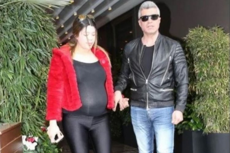 &Ouml;zcan Deniz ve abisi hakkında şok iddia! Eski eşleri birlikte yaşıyor