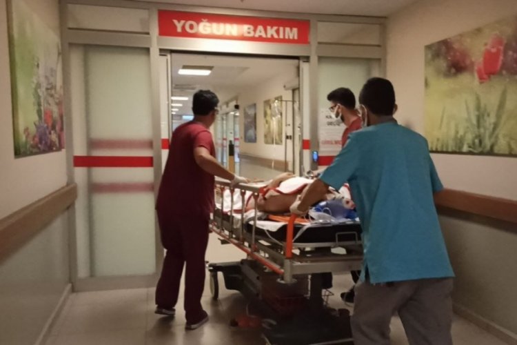Bursa'da &ccedil;atıdan d&uuml;şen iş&ccedil;i kurtarılamadı