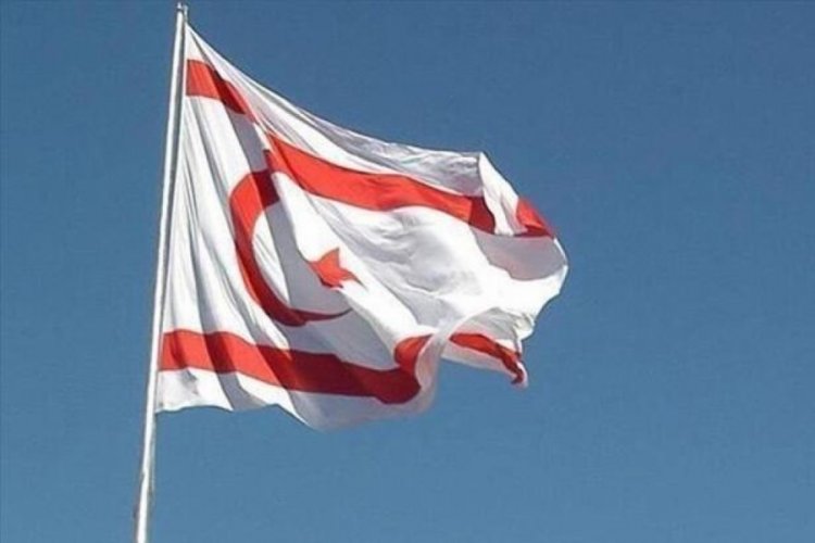 KKTC: Halk iki devletli &ccedil;&ouml;z&uuml;me destek veriyor