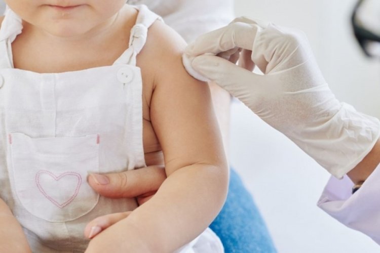 Pfizer, 6 ay ile 5 yaş arasındaki çocuklar için başvuru yapacak