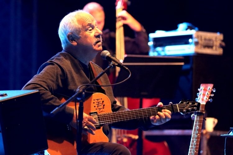 B&uuml;lent Orta&ccedil;gil, Bursa'da nostalji yaşattı