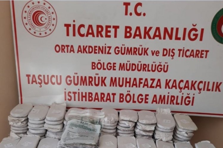 Mersin'de baskın! 16 milyon liralık uyuşturucu ve cinsel uyarıcı hap ele ge&ccedil;irildi