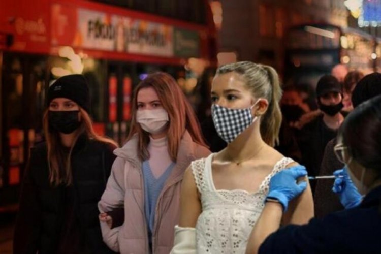 Koronavir&uuml;s aşısı olan kadınlarda g&ouml;r&uuml;len rahatsızlığın ardından uzmanlar uyardı