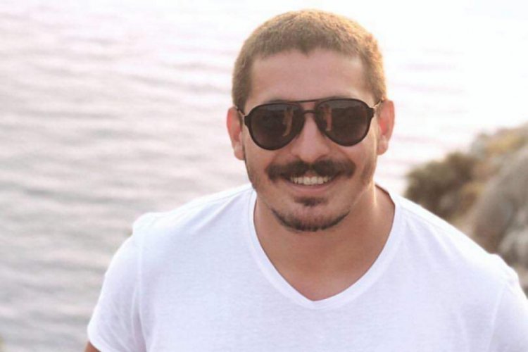 Kocaeli'de TIR'a &ccedil;arpan otomobilin s&uuml;r&uuml;c&uuml;s&uuml; &ouml;ld&uuml;